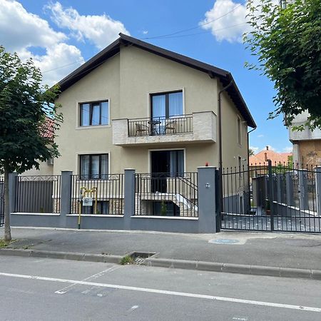 Ndl Apartaments クルージュ＝ナポカ エクステリア 写真